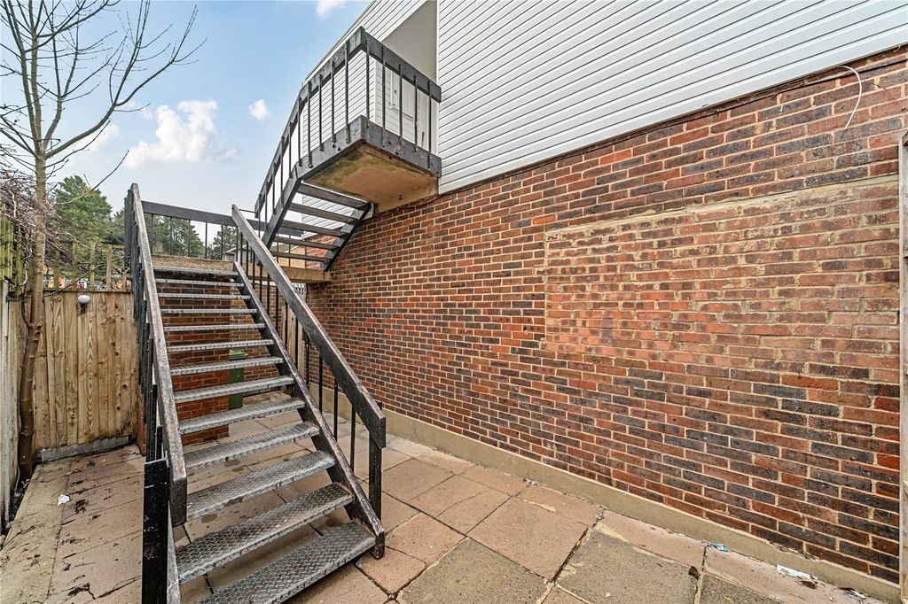 Property photo 3 of 10 Picture 3