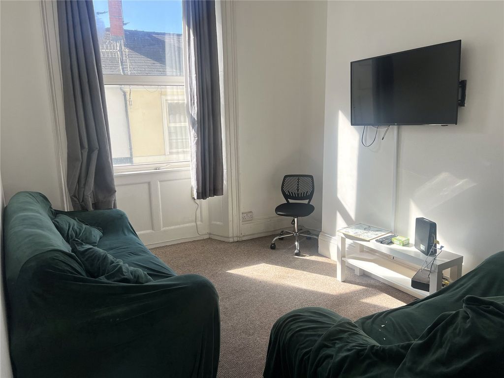 Property photo 3 of 19 Picture No. 36