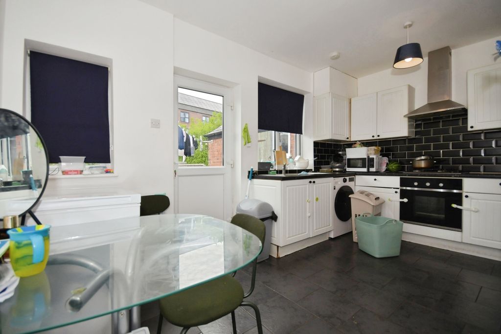 Property photo 2 of 15 Pbox-Img.Jpg