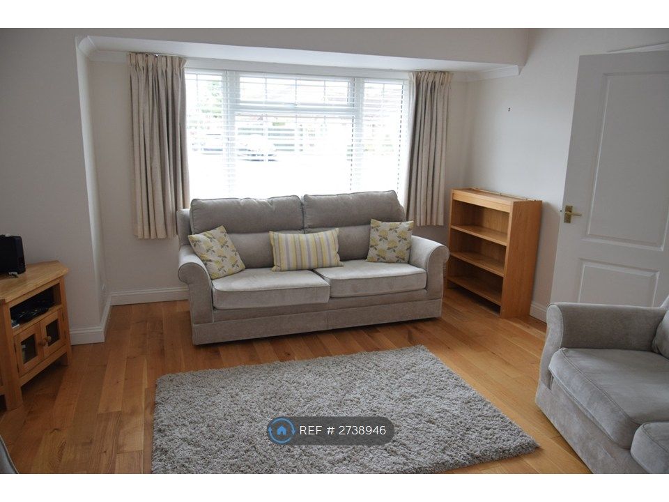 Property photo 2 of 27