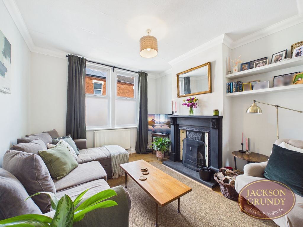 Property photo 2 of 16 Roe Road