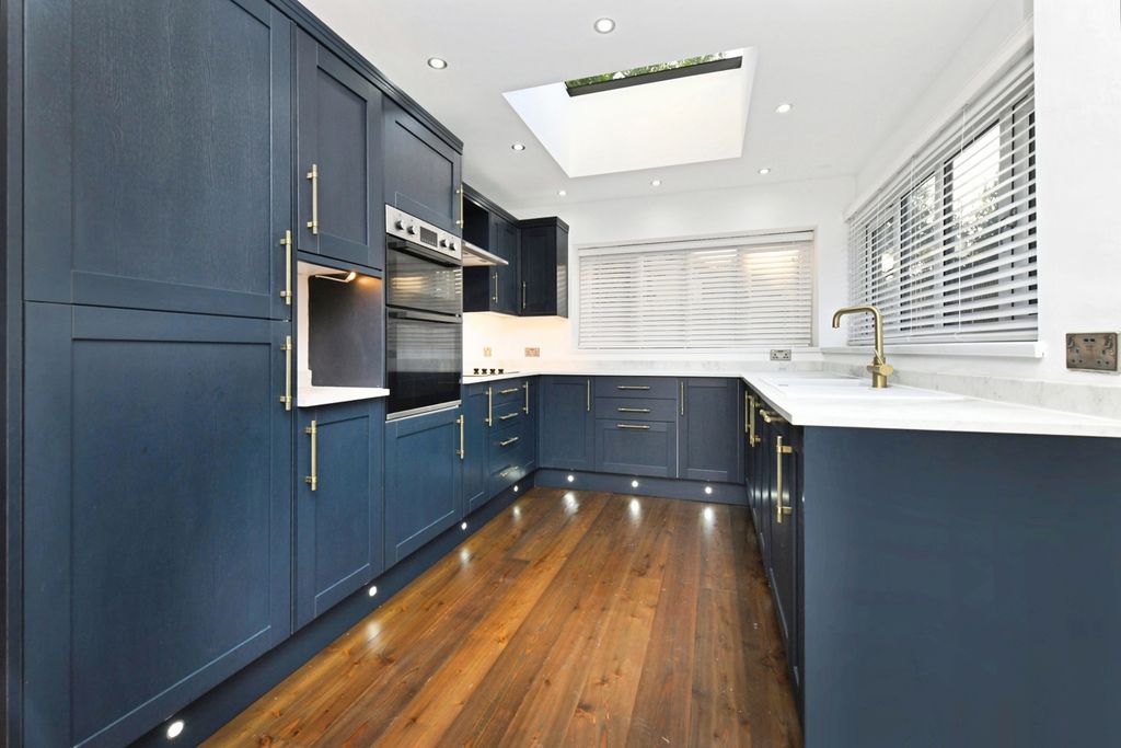 Property photo 2 of 22 Pbox-Img.Jpg