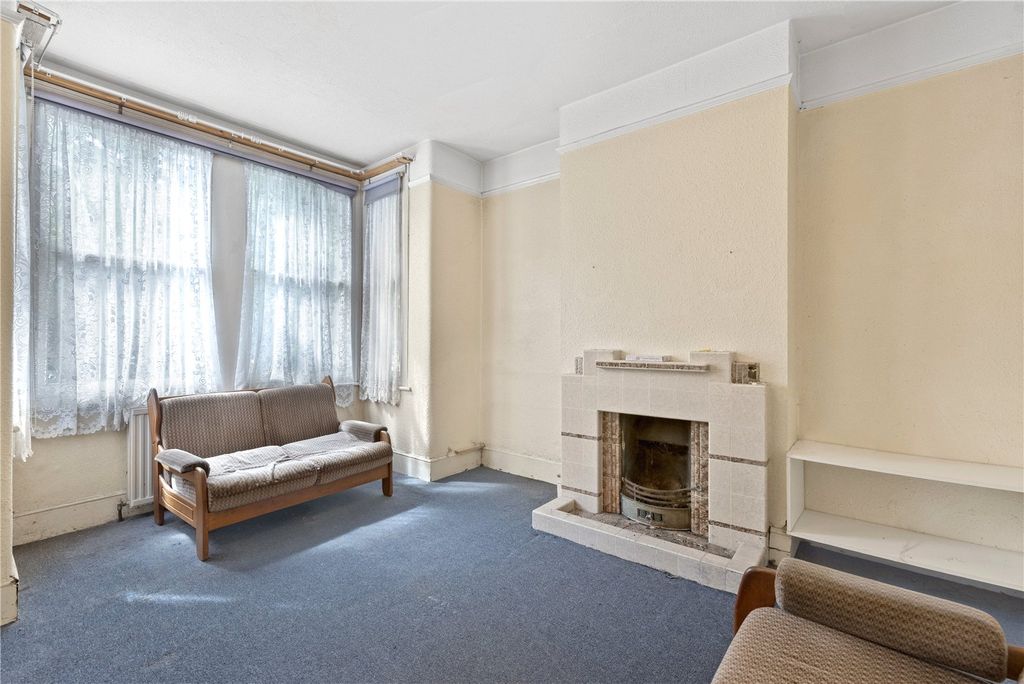 Property photo 2 of 11 Picture No. 03