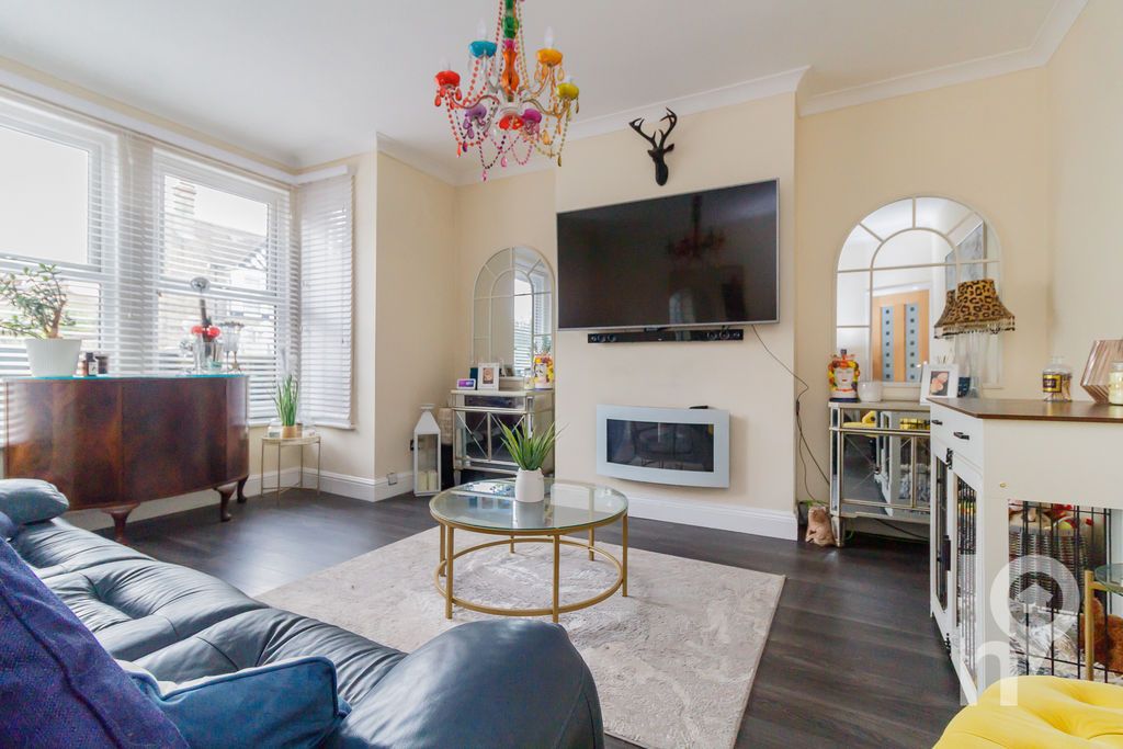 Property photo 2 of 13 Photo 1