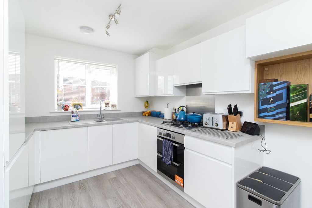 Property photo 3 of 12 Picture 3