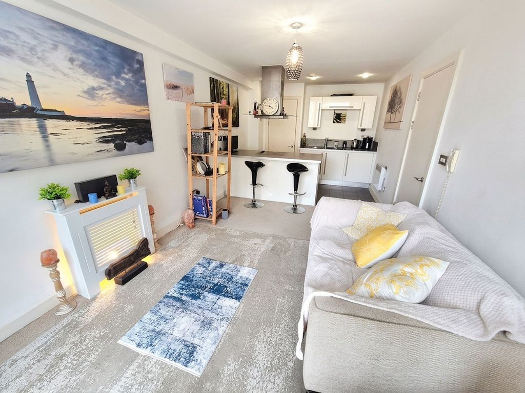 Property photo 3 of 11