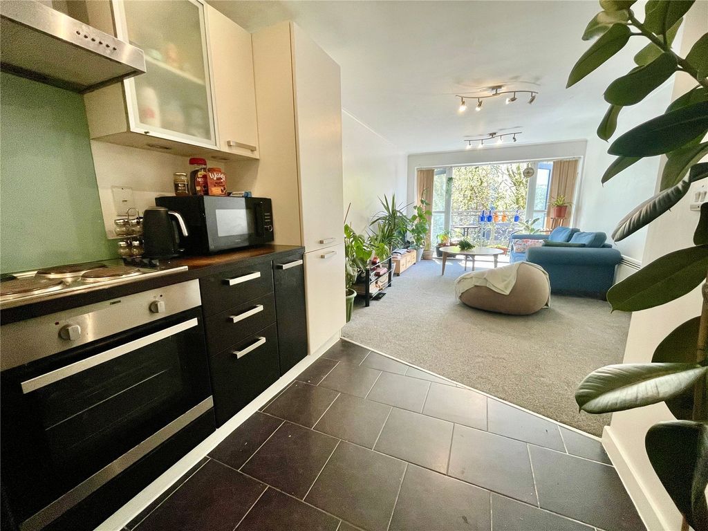 Property photo 2 of 15 Kitchen