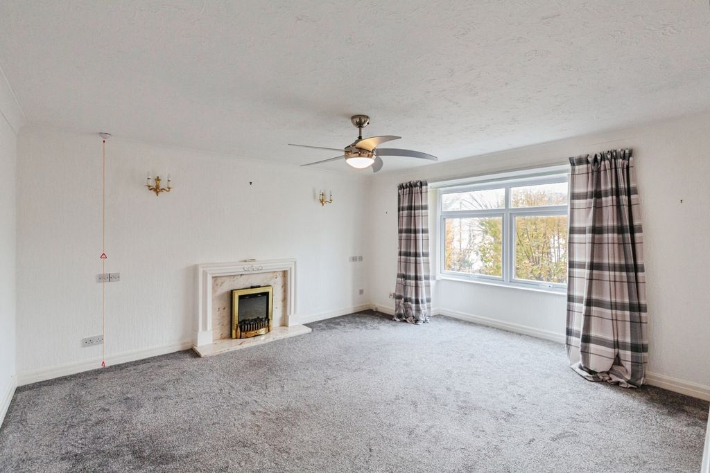 Property photo 2 of 16 Photo