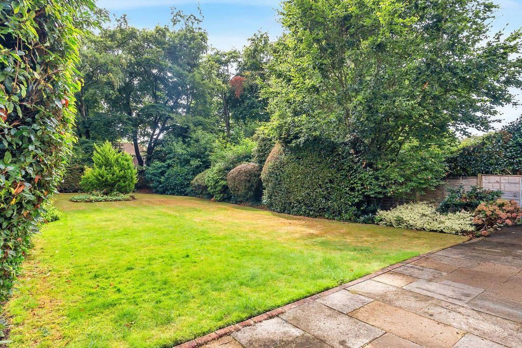 Property photo 2 of 11 Rear Garden