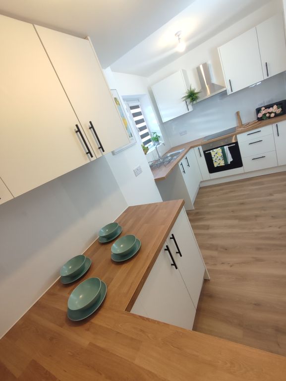 Property photo 1 of 14 47 Kingston Road, Scunthorpe Dn16 2Bg