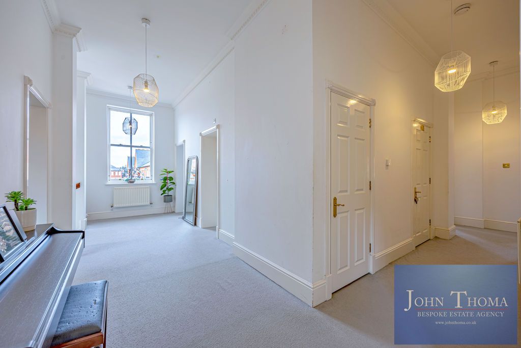 Property photo 2 of 20 Photo 5