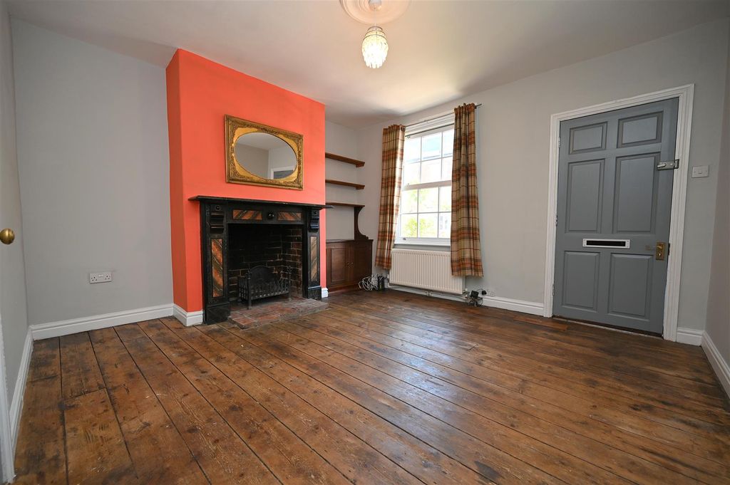 Property photo 3 of 19 Living Room.Jpg