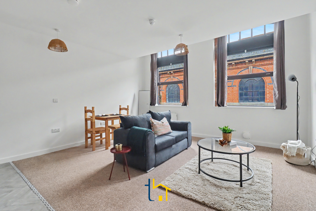 Property photo 2 of 11