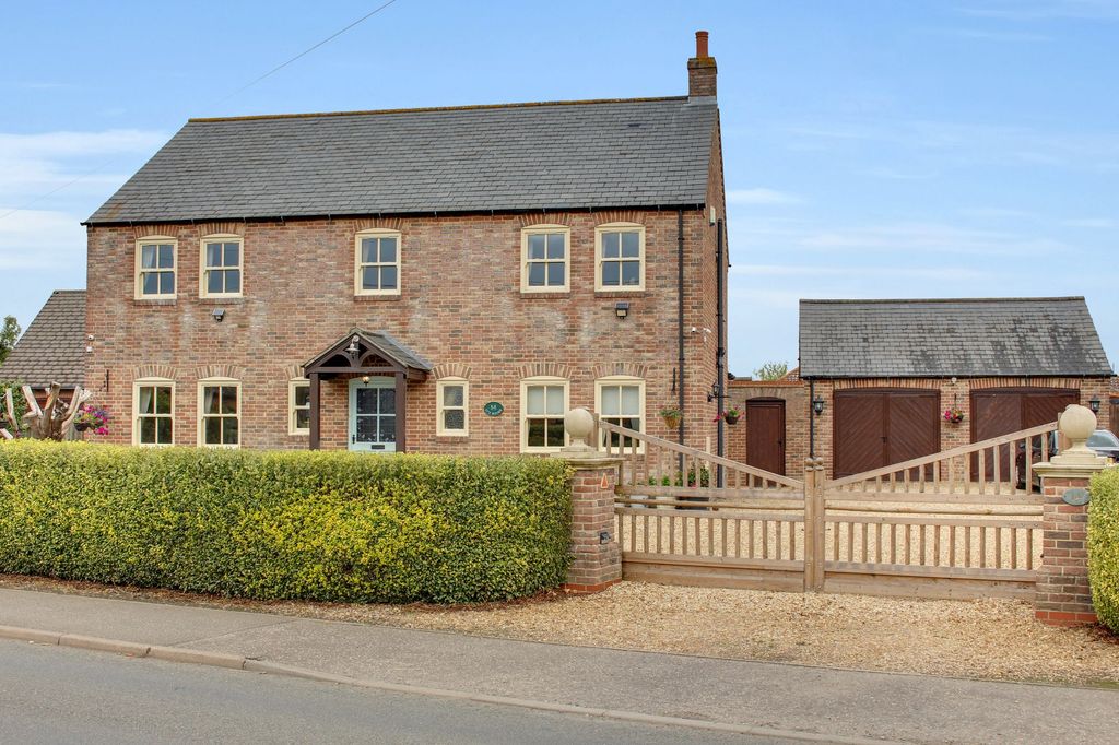 Property photo 1 of 45