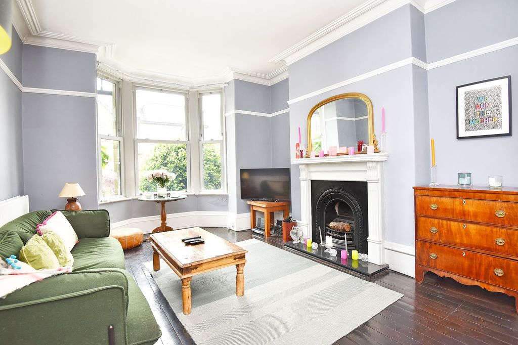 Property photo 2 of 13