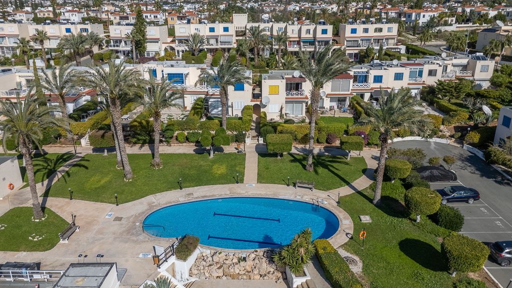 Property photo 1 of 36