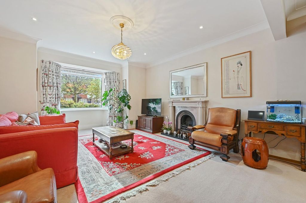 Property photo 2 of 14