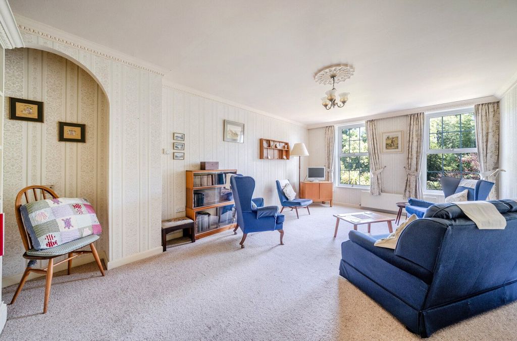 Property photo 3 of 12 Sitting Room