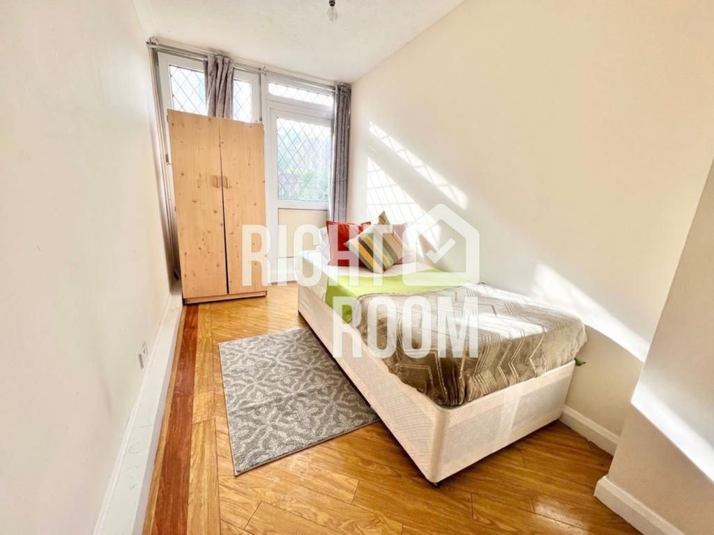 Property photo 3 of 4