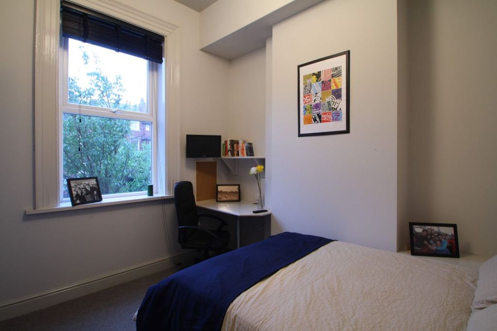 Property photo 2 of 11 Wrf1002