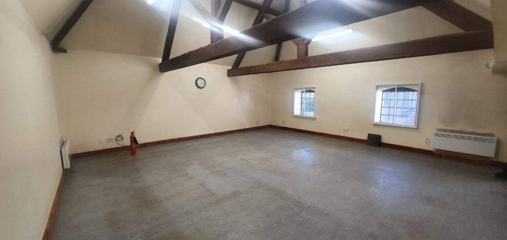 Property photo 3 of 8