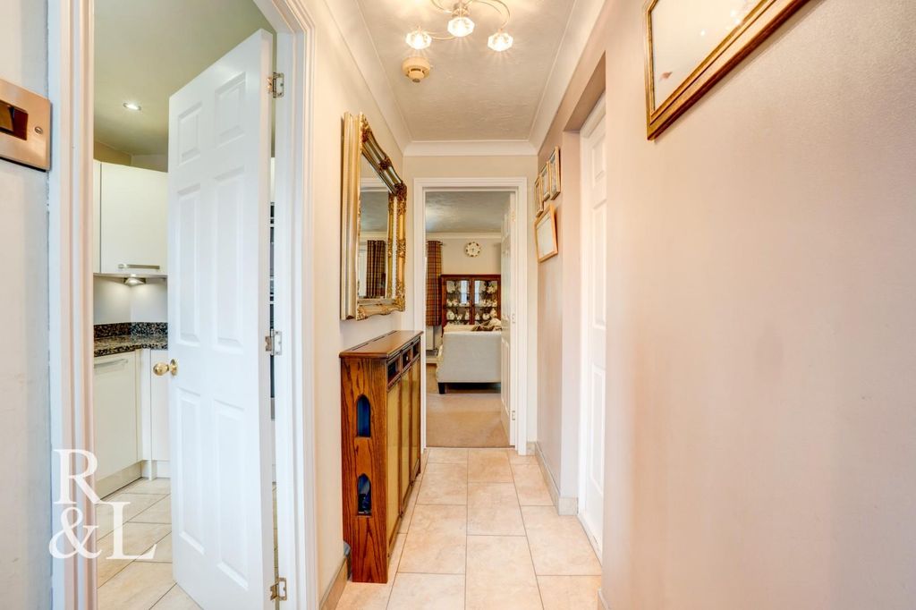 Property photo 2 of 34 Farmcourt (22).Jpg
