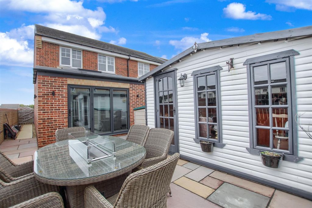 Property photo 2 of 14 Ak3.Jpg