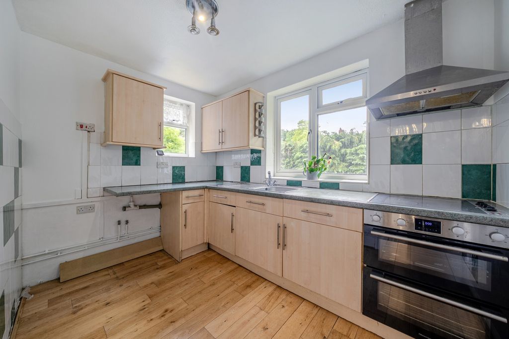 Property photo 2 of 15 Kitchen