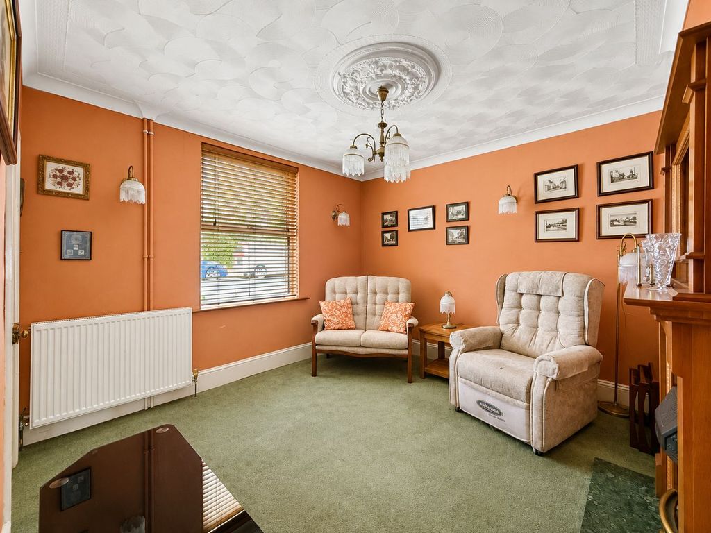 Property photo 3 of 25