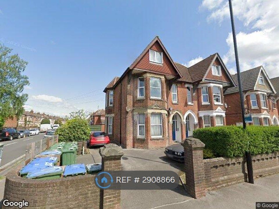 Property photo 1 of 28
