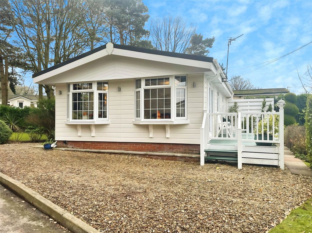 Property photo 1 of 21 Picture No. 12