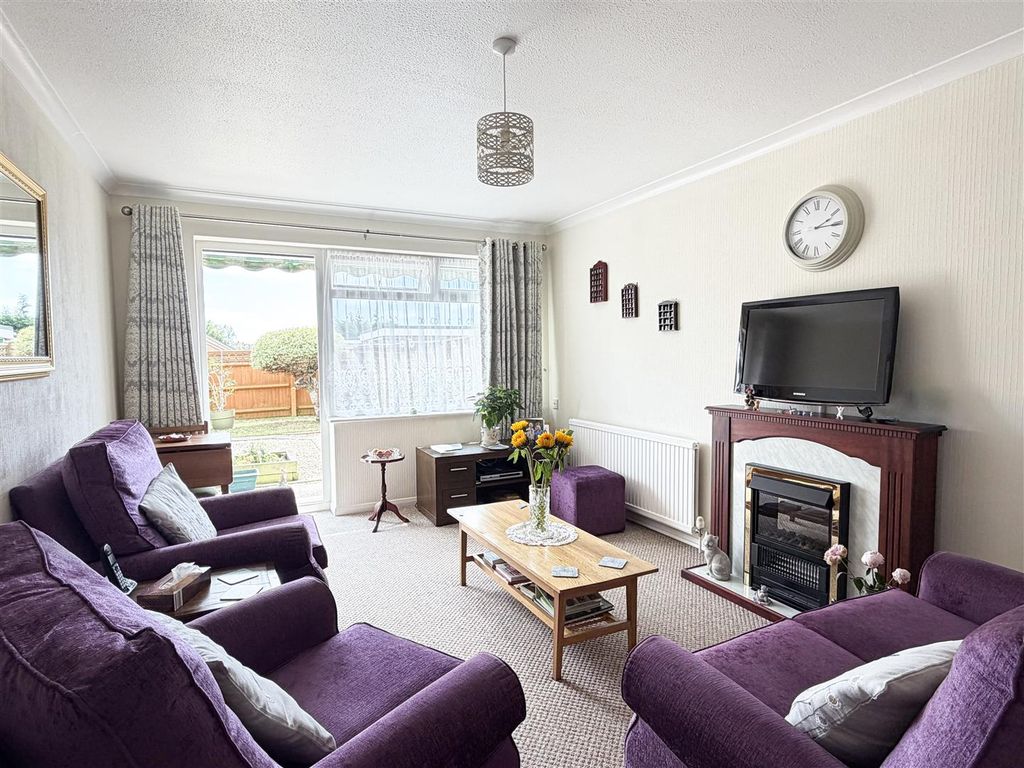 Property photo 2 of 14
