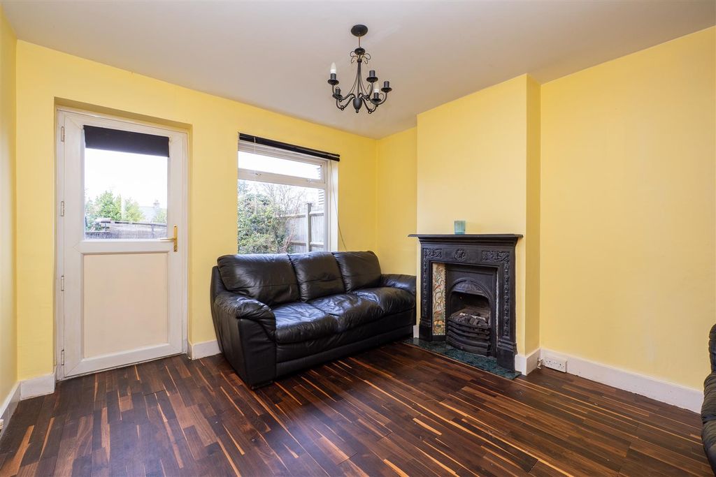 Property photo 3 of 10 Dr-010.Jpg