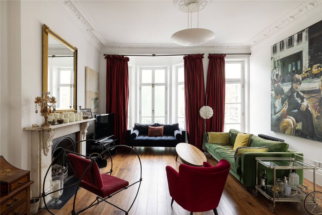 Property photo 2 of 22 Picture No. 18