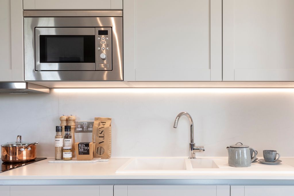 Property photo 3 of 8 24.09.11 Cside Hepworth 2 Bed Show Apt -102