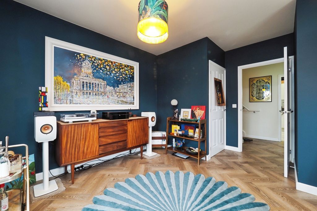 Property photo 2 of 24 Pbox-Img.Jpg