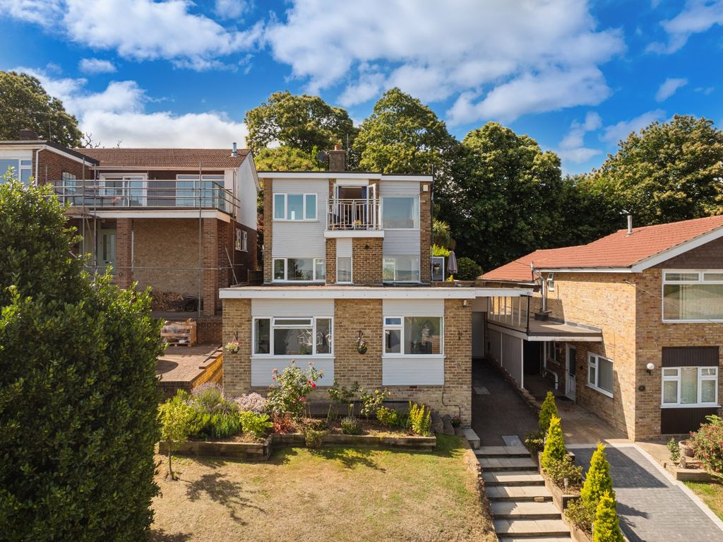 Property photo 1 of 38 4206901