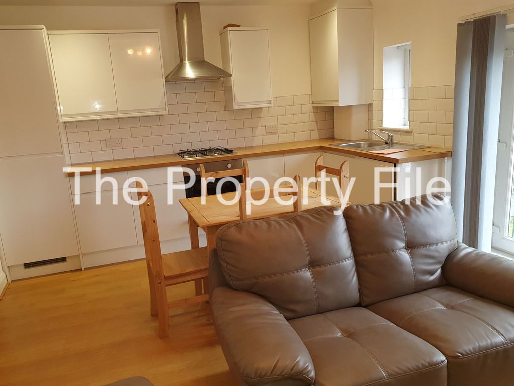 Property photo 2 of 5
