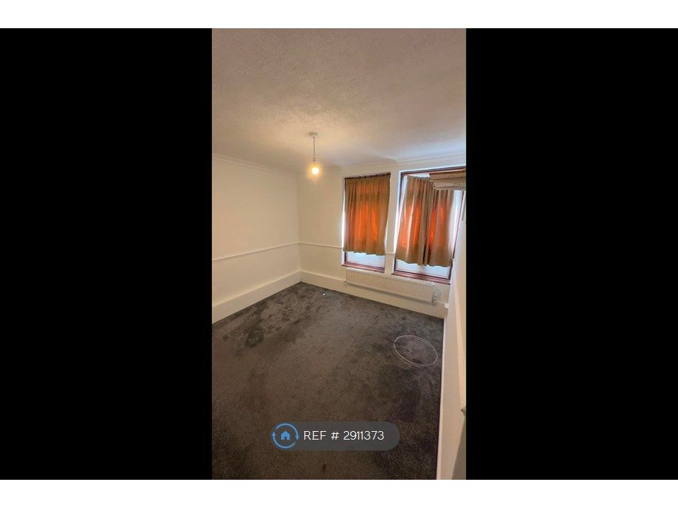 Property photo 1 of 35