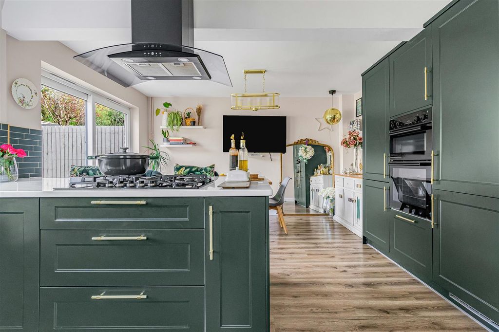 Property photo 3 of 16 1_79134.Jpg