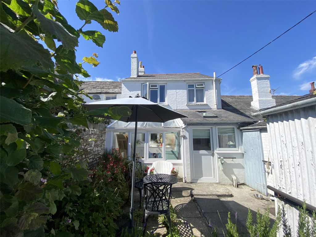 Property photo 1 of 20 1 - Picture No. 01