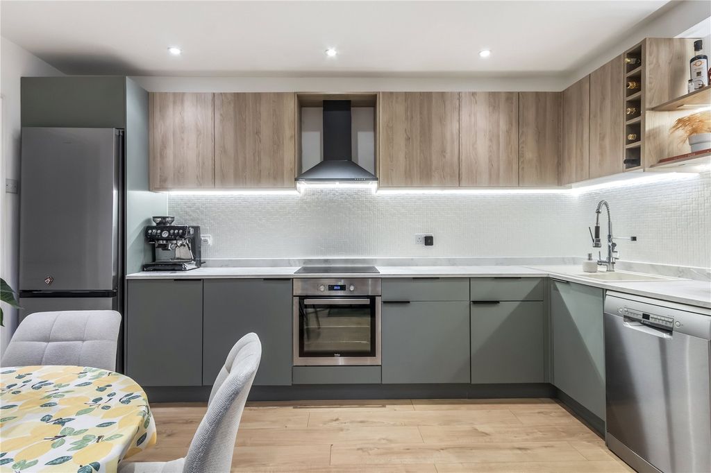 Property photo 3 of 24 Picture No. 19