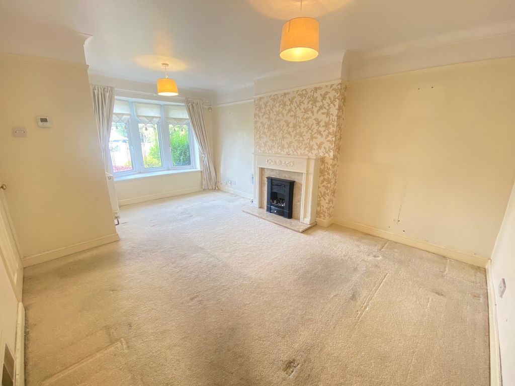 Property photo 3 of 12 Image