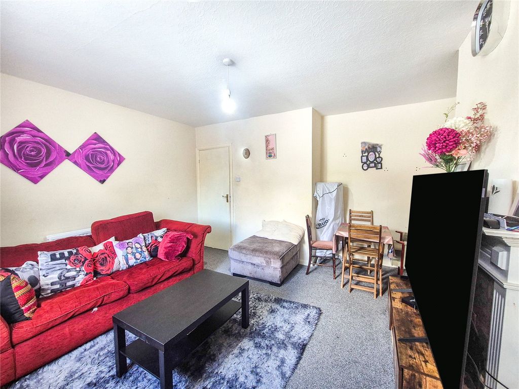 Property photo 3 of 7 Picture No. 09