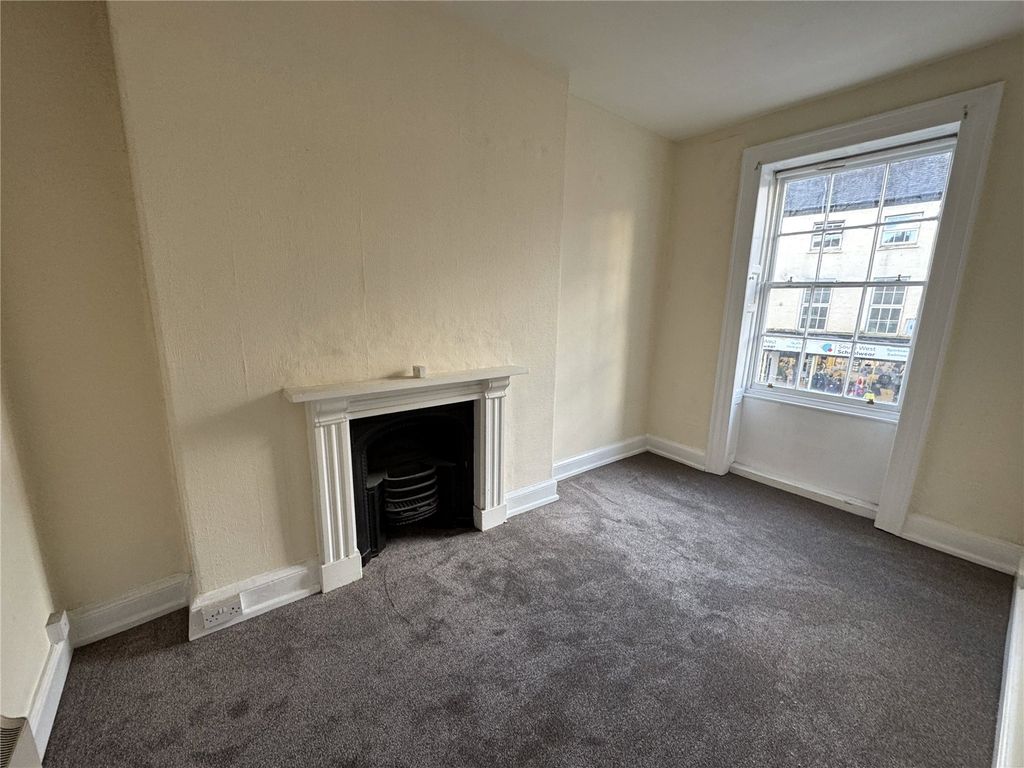 Property photo 3 of 7 Picture No. 17