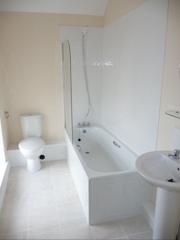 Property photo 3 of 6 4