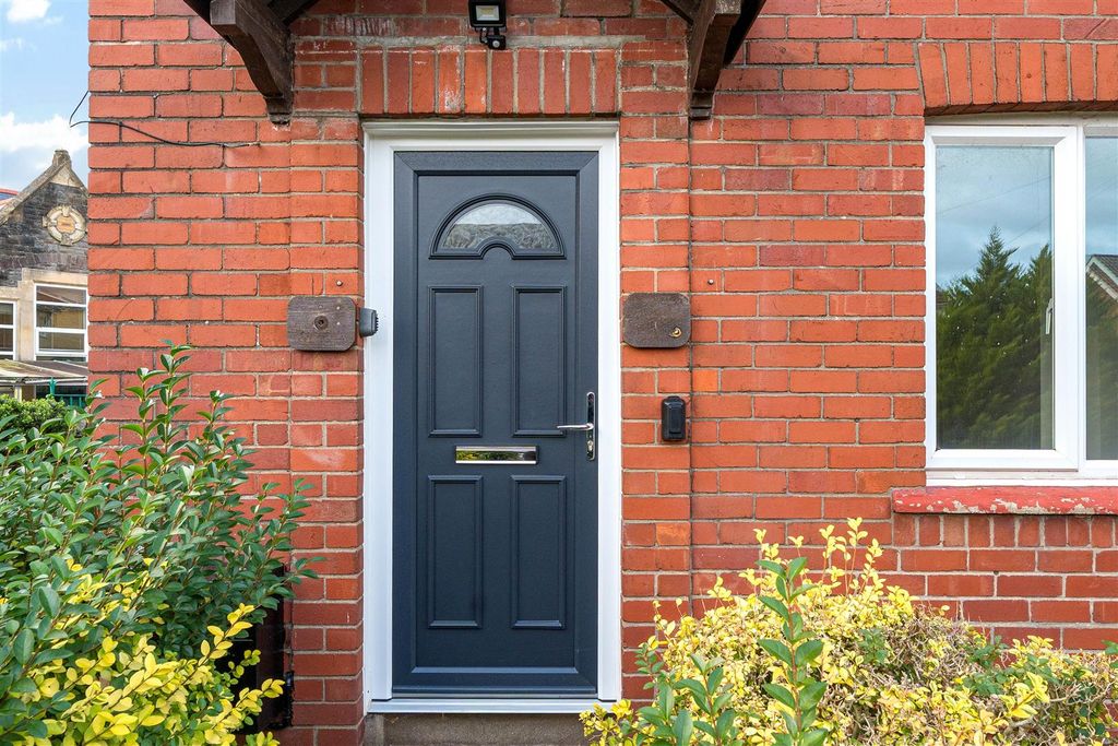 Property photo 2 of 12 1386077-4-6929B1c8575A6.Jpg