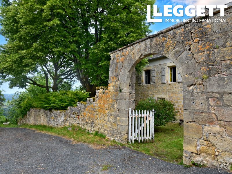 Property photo 1 of 10