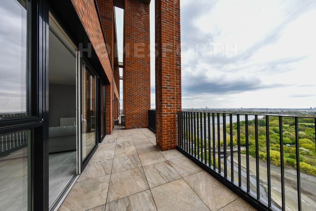 Property photo 3 of 14 Photo 10