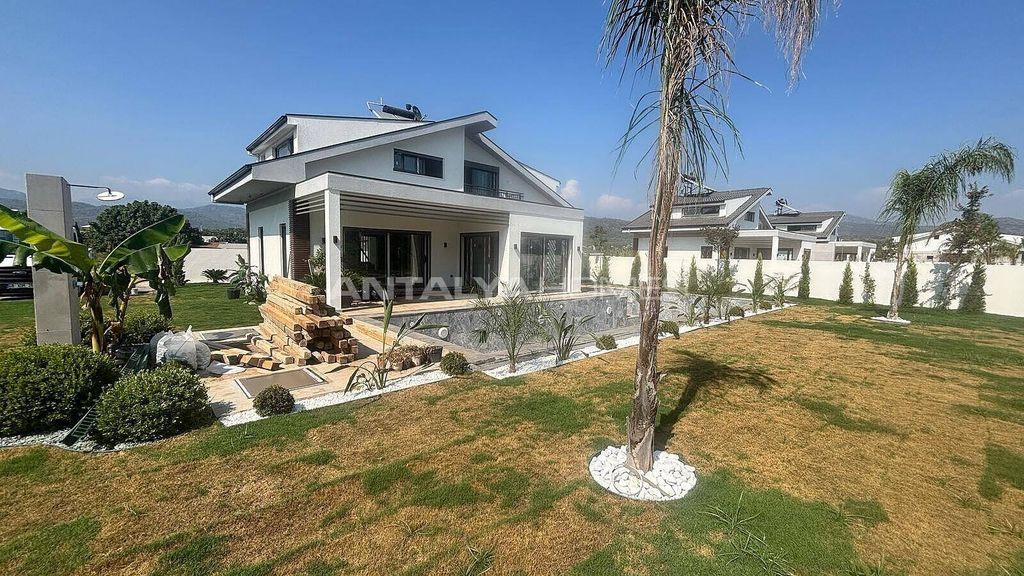 Property photo 3 of 39